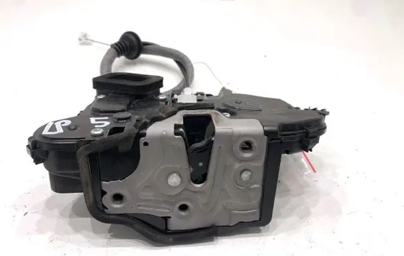 Skoda Scala Front door lock 10B837015B