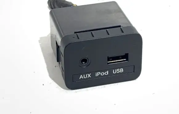 KIA Sportage USB socket connector 96110-3W000