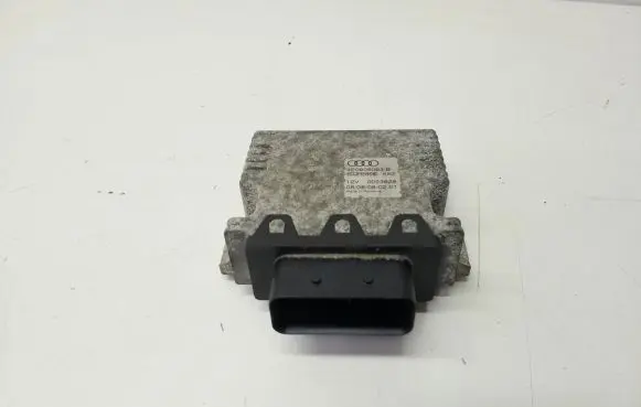Audi A8 S8 D3 4E Fuel injection pump control unit/module 4E0906093B