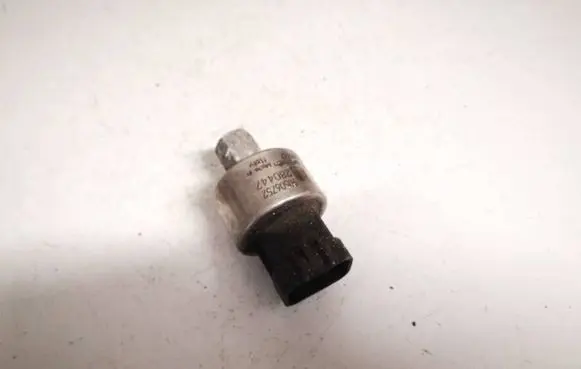 Opel Vectra B Air conditioning (A/C) pressure sensor 90506752 280447