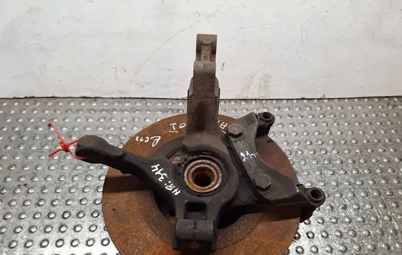 Renault Sandero I Front wheel hub spindle knuckle S25056314 6001548239