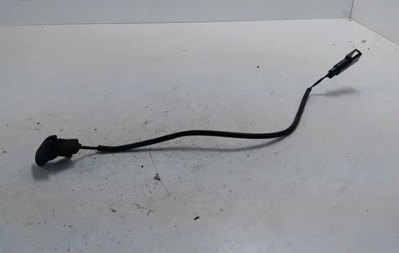 Windshield washer spray nozzle