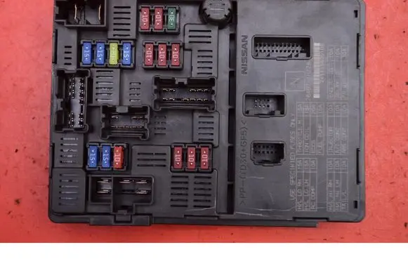 Nissan Micra Fuse box set 284B71HZ2A