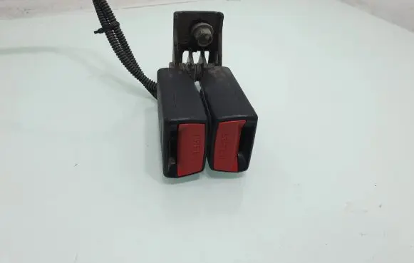 KIA Pro Cee'd II Middle seatbelt buckle (rear) 