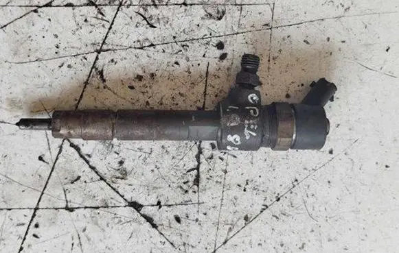 Opel Zafira B Fuel injector 0445110276
