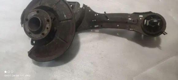 Volvo S60 Rear wheel hub 6G915A969