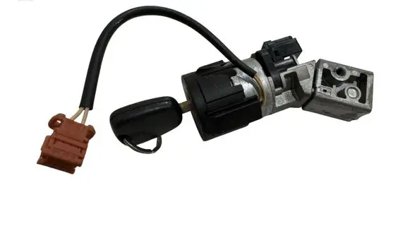 Peugeot 308 Ignition lock 9663123280