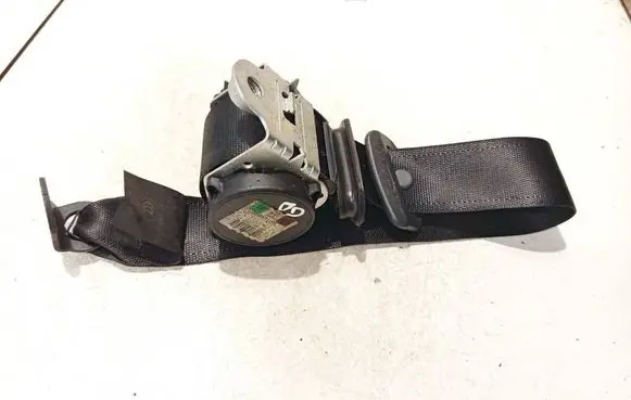 Opel Astra H Rear seatbelt