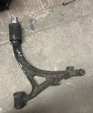 Mercedes-Benz ML W163 Front lower control arm/wishbone