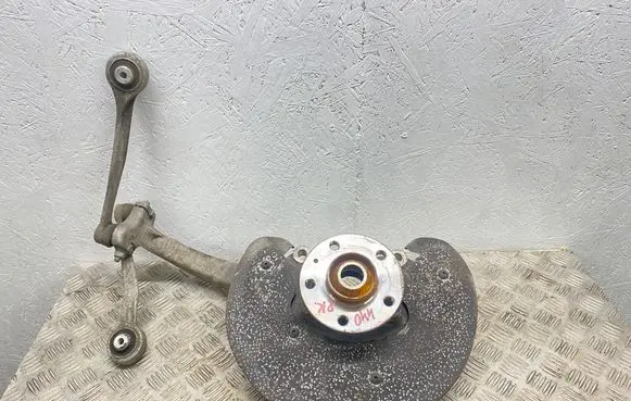 Audi A6 S6 C7 4G Front wheel hub 4G0407241D