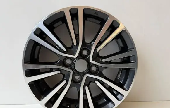 Mitsubishi Space Star R15 alloy rim 