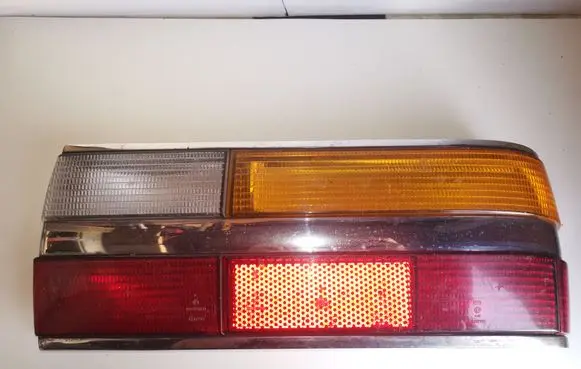 BMW 5 E28 Rear/tail lights 0053321R38 53321R7