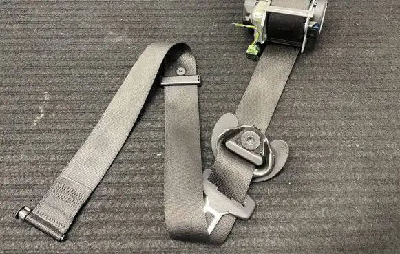 BMW X5 F15 Front seatbelt 635229900A