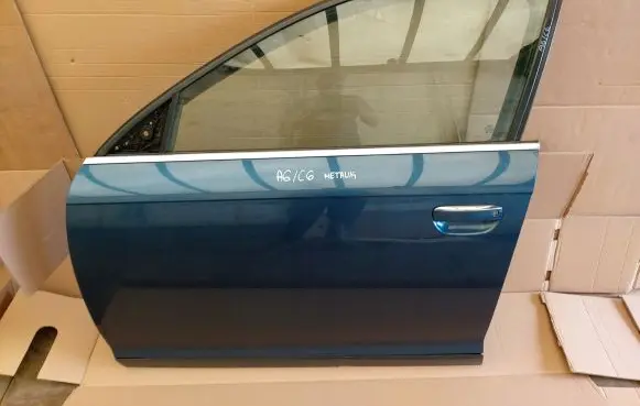 Audi A6 S6 C6 4F Front door