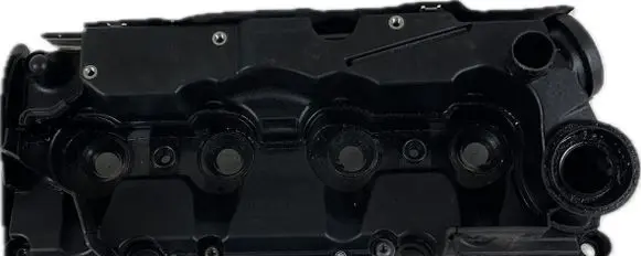 Volkswagen PASSAT B8 Rocker cam cover 03N103469E
