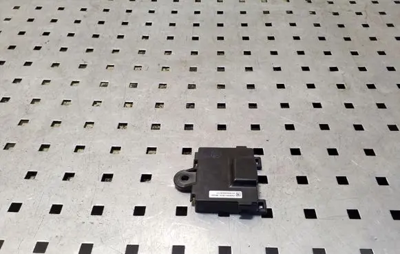 Tesla Model S Door control unit/module 106965100D