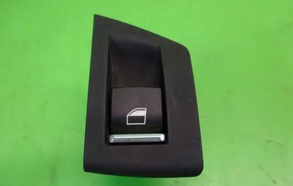 BMW 5 F10 F11 Quarter vent window switch 