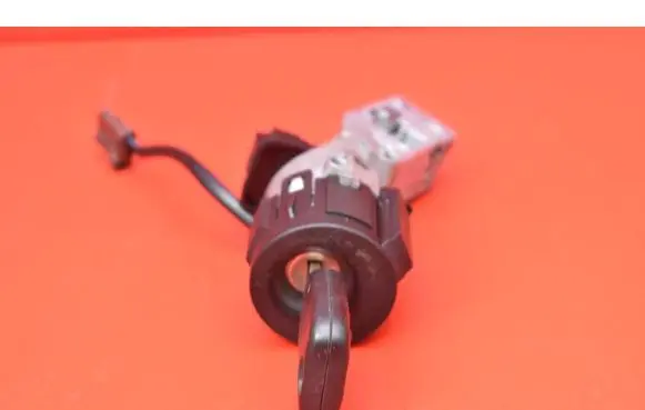 Citroen C4 I Ignition lock N0502073