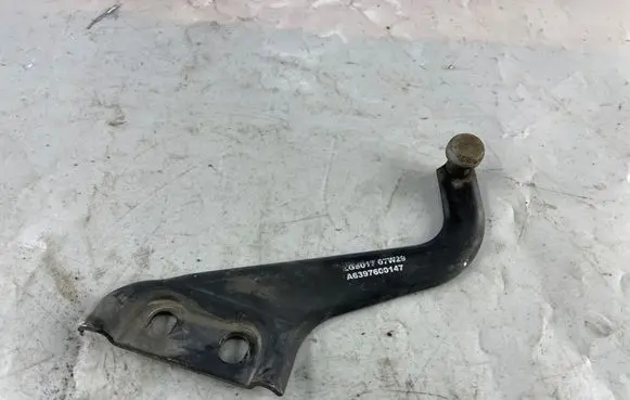 Mercedes-Benz Vito Viano W639 Sliding door upper roller guide/hinge A6397600147
