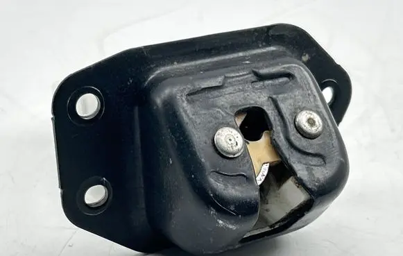 Nissan X-Trail T31 Tailgate/trunk/boot lock/catch/latch