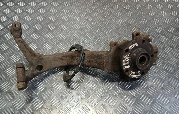 Volkswagen PASSAT B5.5 Front wheel hub spindle knuckle