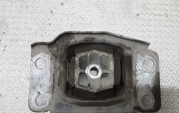 Ford S-MAX Engine mount bracket 7G917M121BA