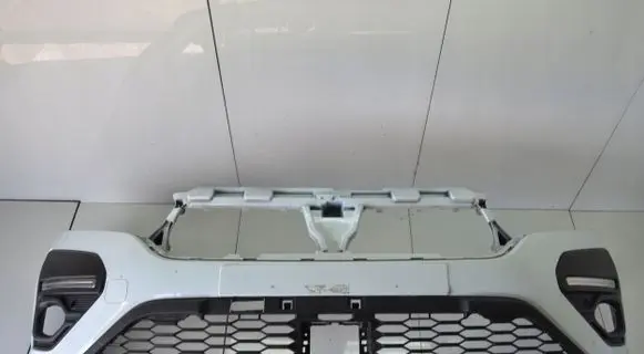 Dacia Sandero Front bumper q28882288