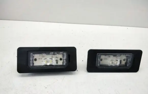 BMW 1 E82 E88 Number plate light 7193293