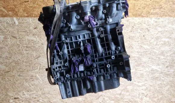 Volvo V70 Engine D5244T 8642829A 0196533