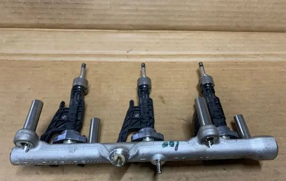 Fuel injector