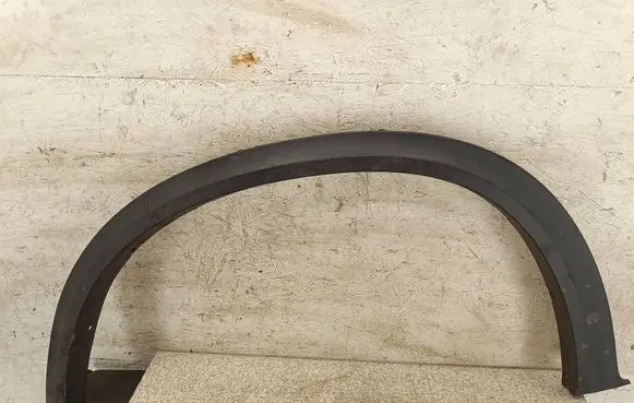 BMW X5 E70 Front arch trim 105034 51777163557