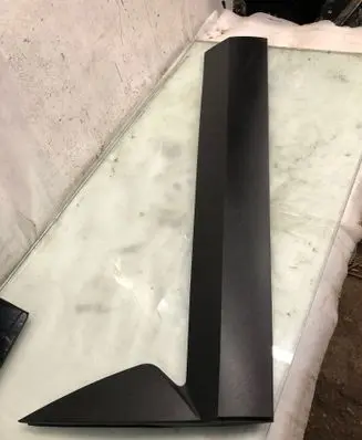 Hyundai Kona II Front door trim (molding) 87723be000