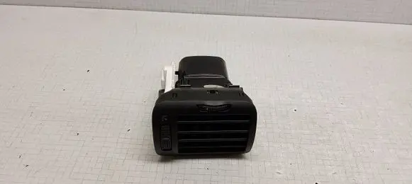 Volkswagen PASSAT B5.5 Dash center air vent grill 3B0819703A