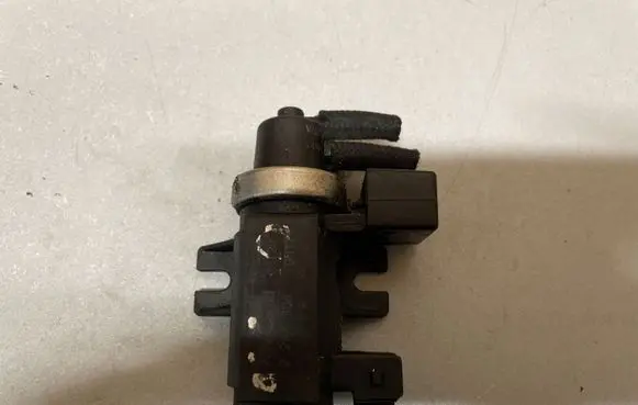 BMW X5 E53 Turbo solenoid valve 72279600