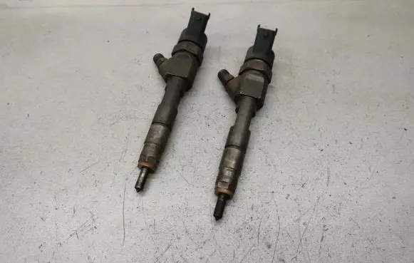 Renault Scenic I Fuel injectors set 0445110021 7700111014