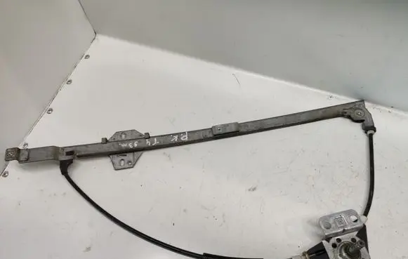 Volkswagen Transporter - Caravelle T4 Sliding door manual window regulator 
