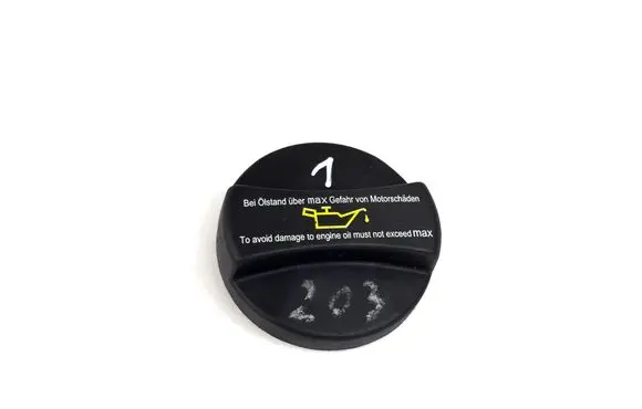 Mercedes-Benz C W203 Oil filler cap a0000100285
