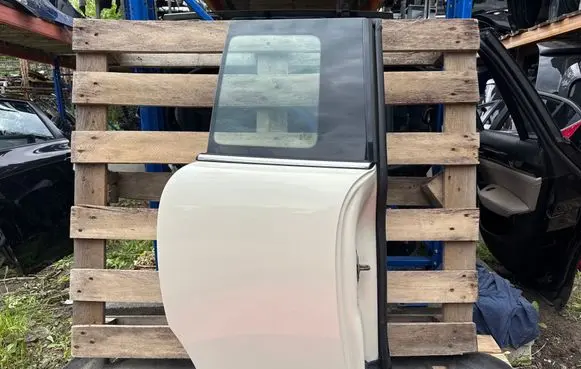 Mini One - Cooper Clubman R55 Rear door 