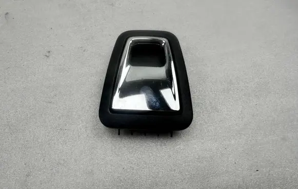 Volvo XC90 Tie down hook / loop 31462873