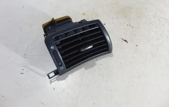 Peugeot 407 Dashboard side air vent grill/cover trim 9644589377