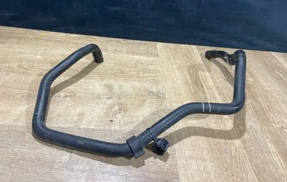 Ford Kuga II Engine coolant pipe/hose GV618548EB