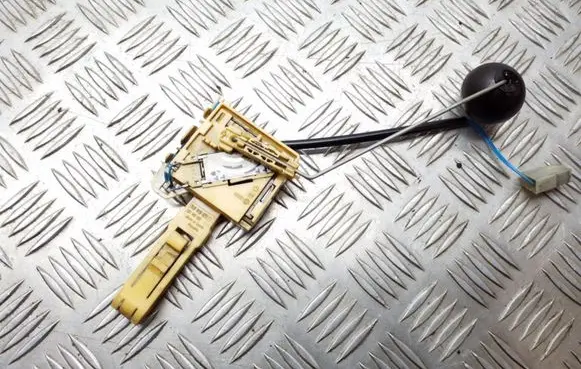 Volkswagen Touareg I Fuel level sensor 7L6919673G