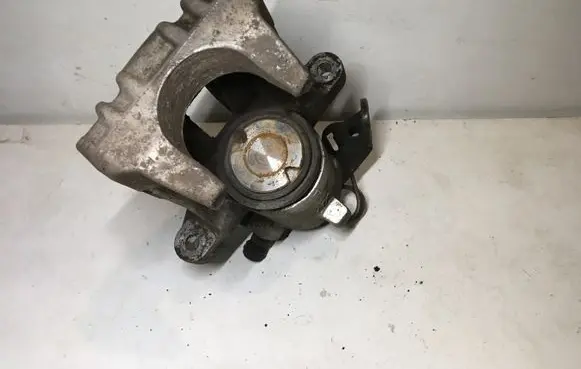 Skoda Octavia Mk1 (1U) Rear brake caliper 1J0615423G