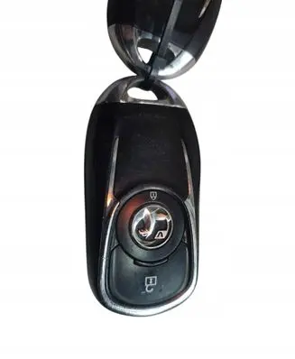 Opel Astra F Ignition key/card 