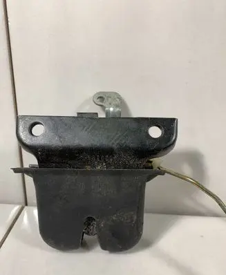 Audi A3 S3 8L Tailgate/trunk/boot lock/catch/latch 8L0827505E