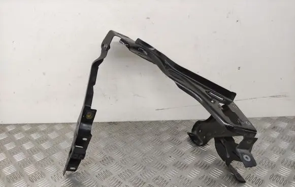 Mercedes-Benz C W204 Headlight/headlamp mounting bracket 204620590