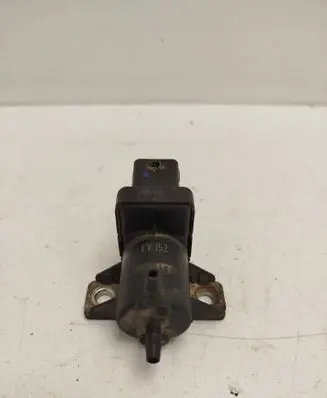 Opel Insignia A Vacuum valve 55204916 FV152