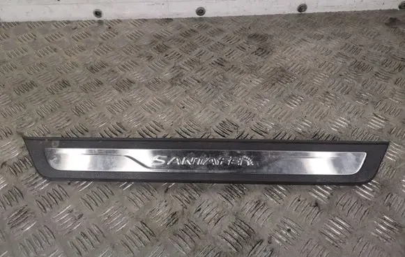 Hyundai Santa Fe Front sill trim cover 85873B8500