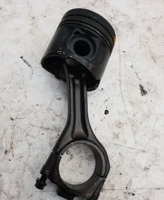 Jaguar XF X250 Piston with connecting rod 083155