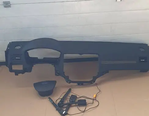 Ford C-MAX I Dashboard 